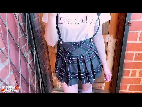 ❤️ Schoolgirl Sucks nws dick tob thiab fucks es tsis txhob ntawm chav kawm. ❤️ Anal video ntawm peb  ❌ Ib